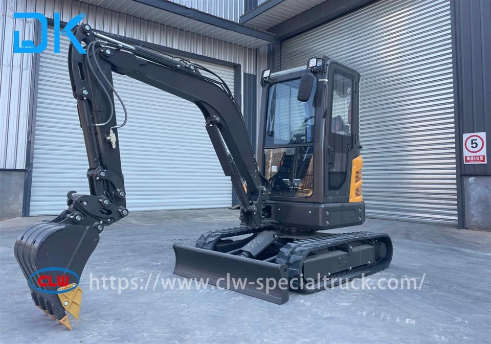2.7 tons crawler excavator 4